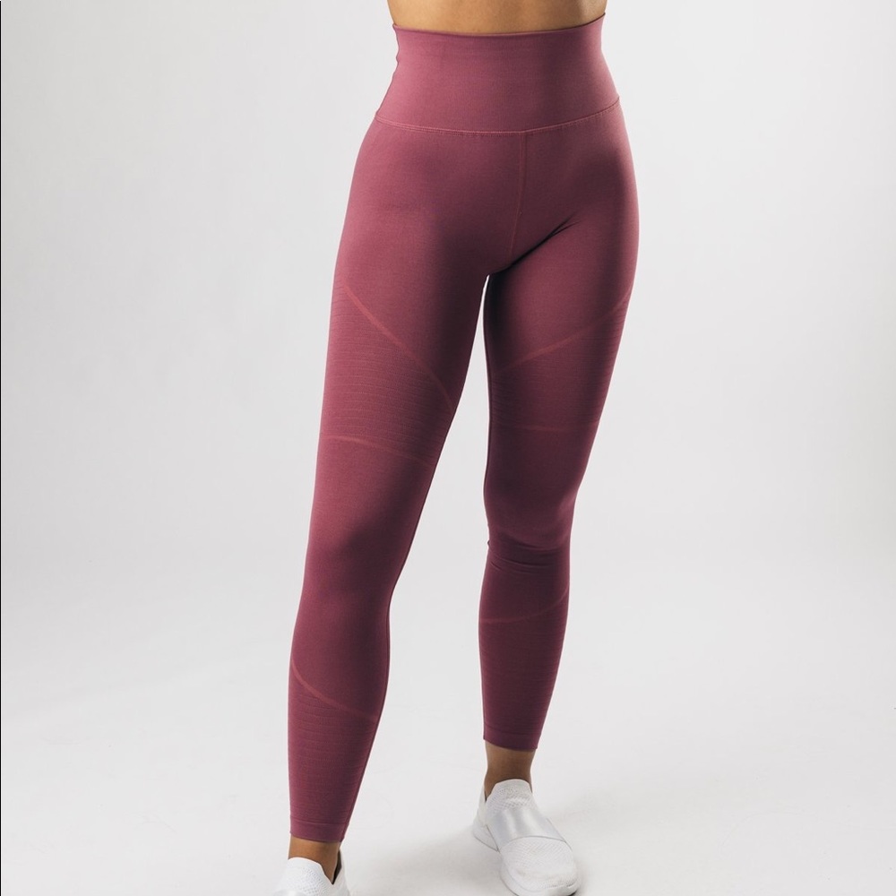 ALPHALETE Revival Leggings